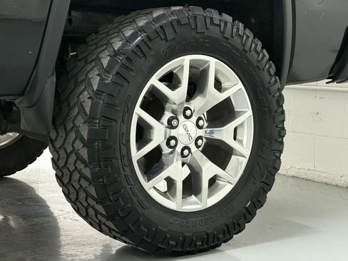 Used 2017 GMC Sierra 1500 SLT w/ Texas SLT Premium Package image 40