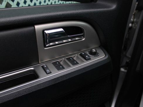 Used 2016 Ford Expedition XLT w/ Equipment Group 202A RWD image 20