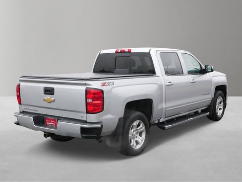 Used 2018 Chevrolet Silverado 1500 LT w/ All Star Edition AWD/4WD image 4