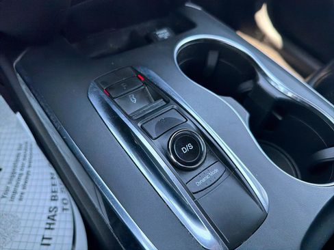 Used 2017 Acura MDX SH-AWD image 24