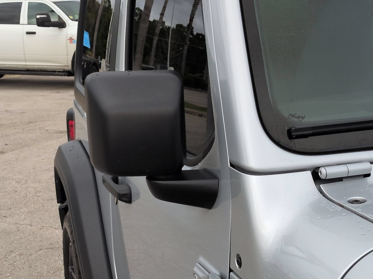 Used 2024 Jeep Wrangler Sport AWD/4WD image 11