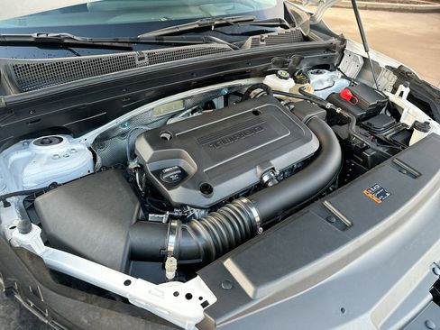 Used 2025 Buick Envision Preferred image 25