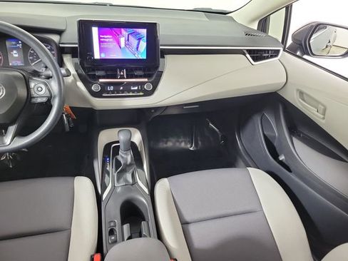 Used 2025 Toyota Corolla LE FWD image 17