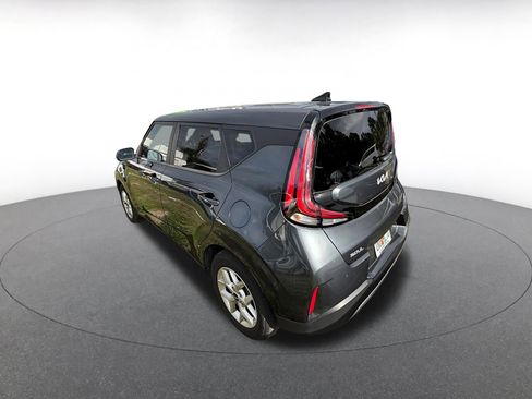 Used 2025 Kia Soul LX w/ LX Technology Package image 5