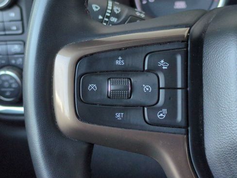 Used 2023 Chevrolet Silverado 3500 High Country w/ Technology Package AWD/4WD image 35