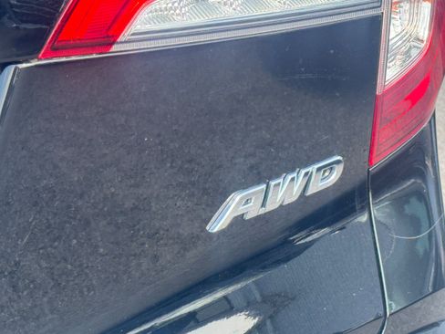 Used 2022 Honda Pilot EX-L image 4