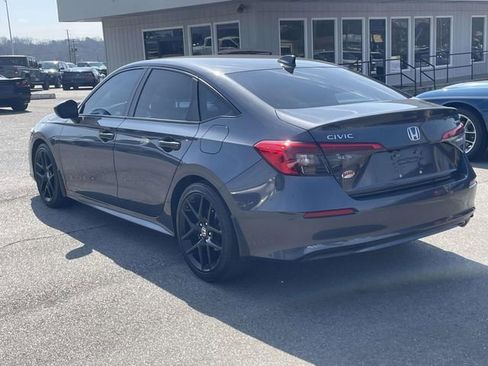 Used 2023 Honda Civic Sport image 6