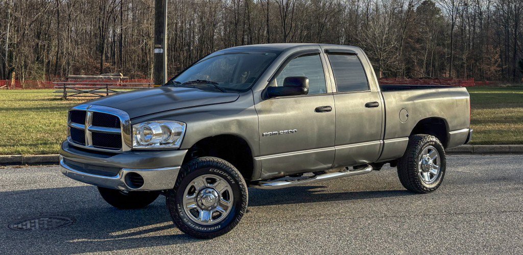 Used 2006 Dodge Ram 2500 Truck SLT w/ Trailer Tow Group AWD/4WD image 2