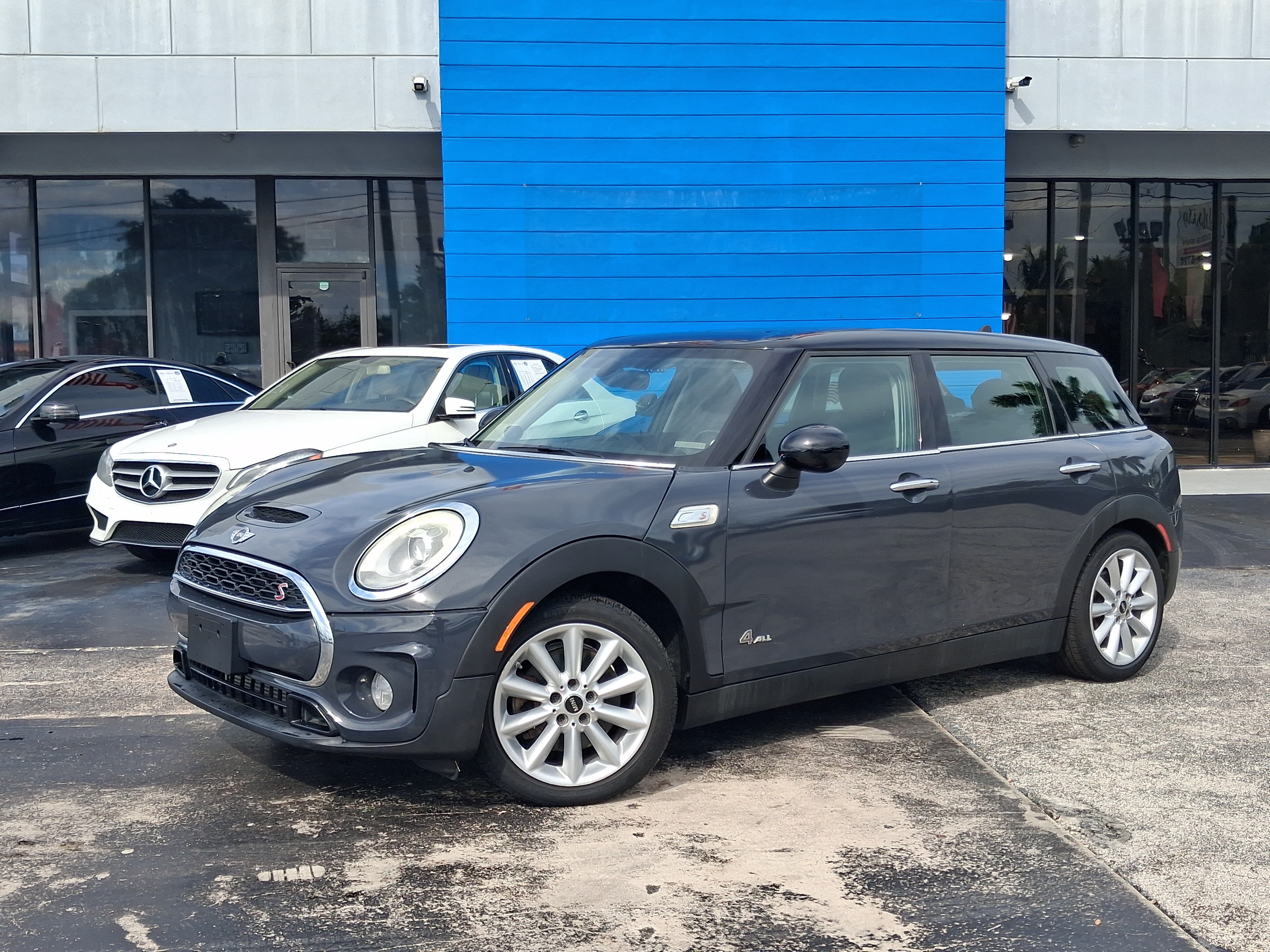 Used 2017 MINI Cooper Clubman S AWD/4WD image 2