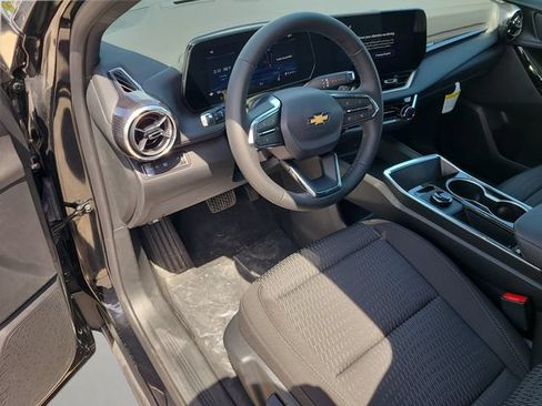 New 2026 Chevrolet Equinox LT w/ Safety and Technology Package FWD image 18