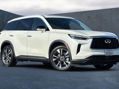 Certified 2023 INFINITI QX60 Luxe w/ Cargo Package image 2