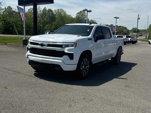 Used 2023 Chevrolet Silverado 1500 RST w/ Z71 Off-Road Package AWD/4WD image 8