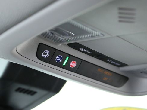 Used 2024 Chevrolet Equinox LT w/ LPO, Cargo Package AWD/4WD image 20