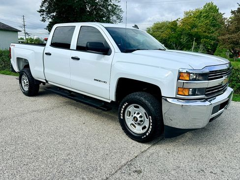 Used 2018 Chevrolet Silverado 2500 W/T AWD/4WD image 31