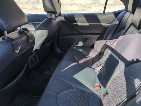 Used 2018 Toyota Camry XSE image 23