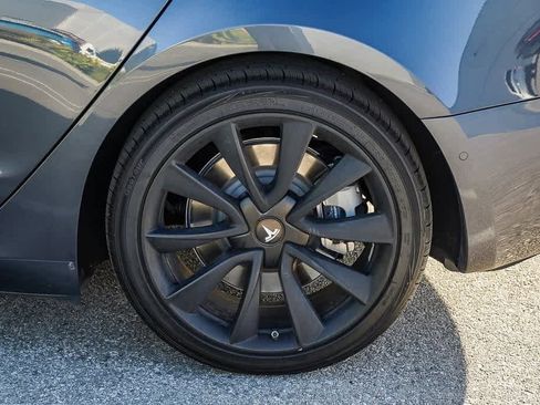 Used 2018 Tesla Model 3 Long Range image 11