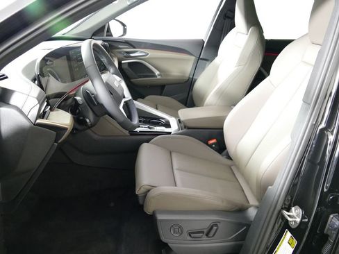 Used 2025 Audi Q5 Prestige AWD/4WD image 10
