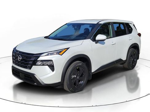 New 2026 Nissan Rogue SV image 3