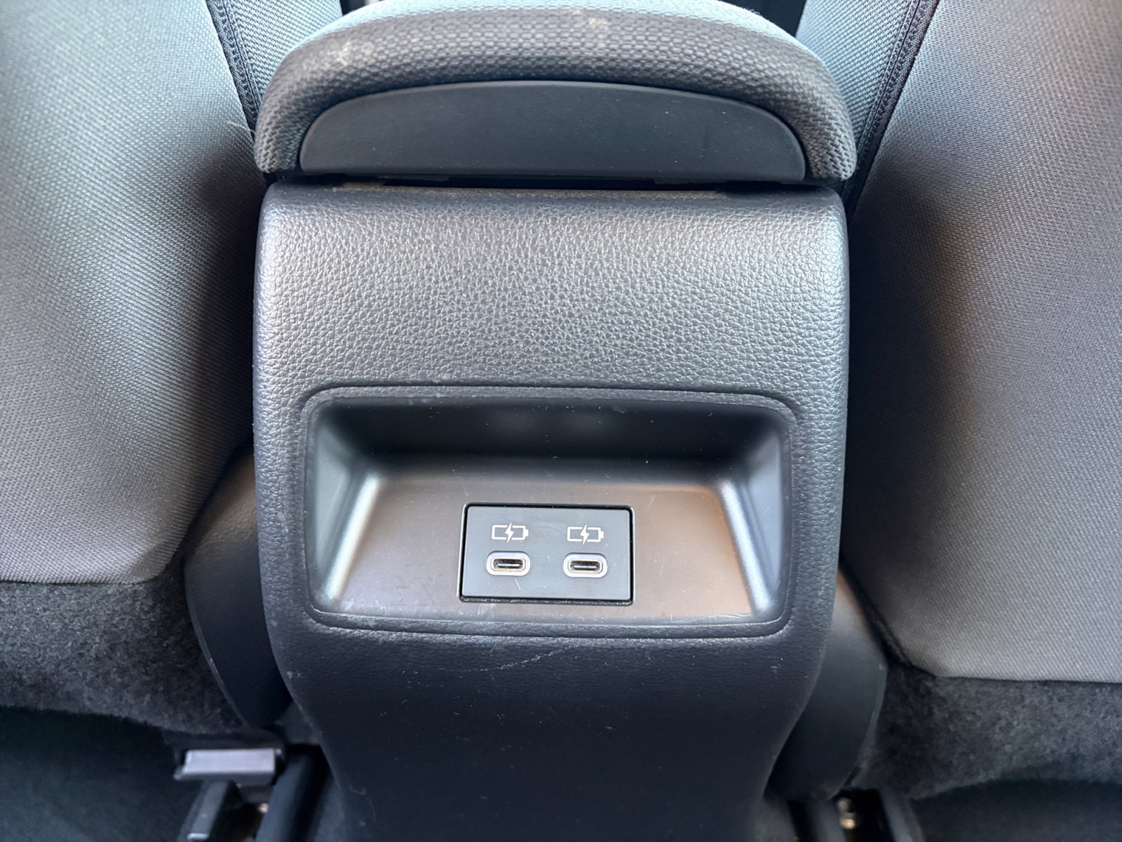 Used 2025 Toyota Corolla LE FWD image 25