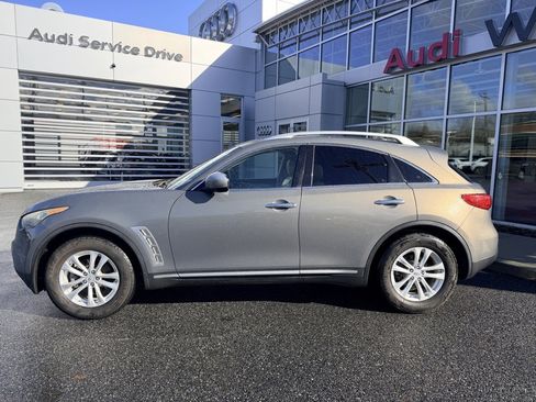 Used 2011 INFINITI FX35 2WD w/ Premium Pkg image 3