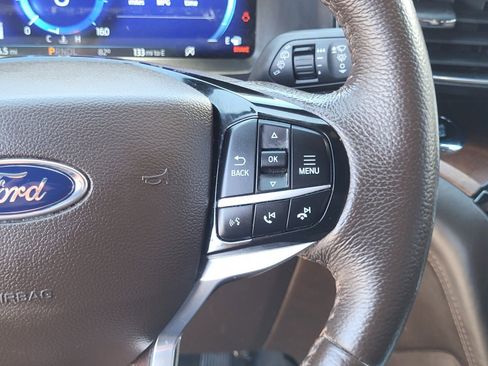 Used 2023 Ford Explorer King Ranch w/ Technology Package image 29