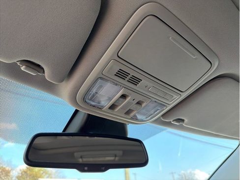 Used 2016 Honda Odyssey Touring image 24