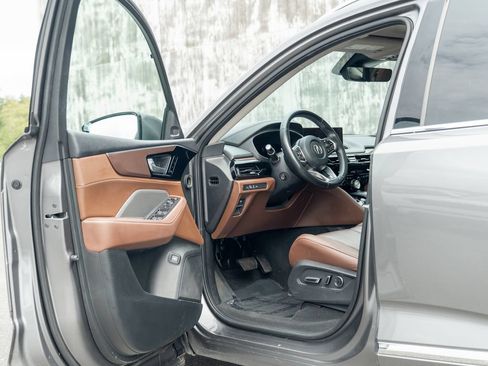 Used 2022 Acura MDX w/ Technology Package AWD/4WD image 10