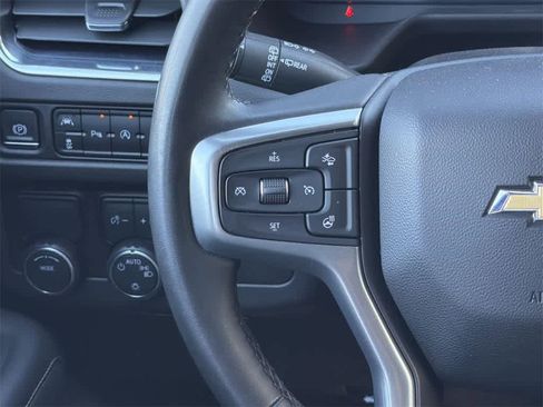 Used 2023 Chevrolet Suburban Premier image 13