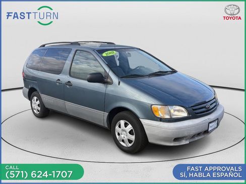 Used 2002 Toyota Sienna LE image 1