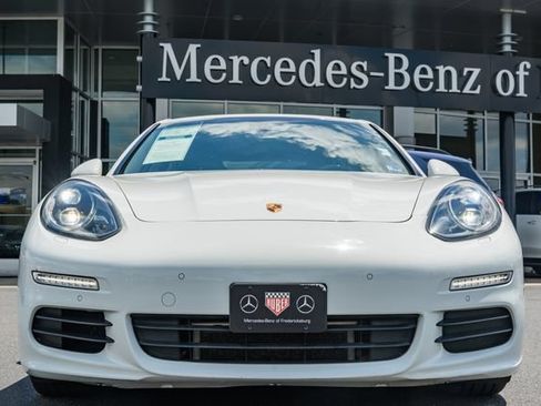 Used 2016 Porsche Panamera S RWD image 2