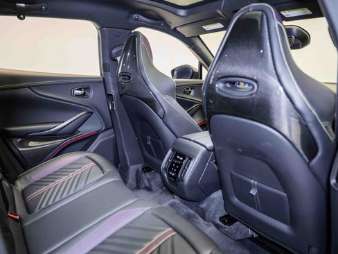 Used 2024 Aston Martin DBX 707 image 18