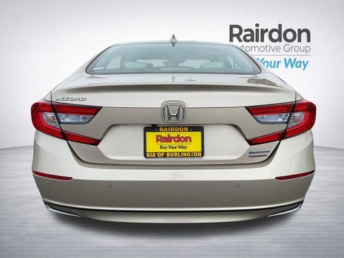 Used 2019 Honda Accord Touring image 6