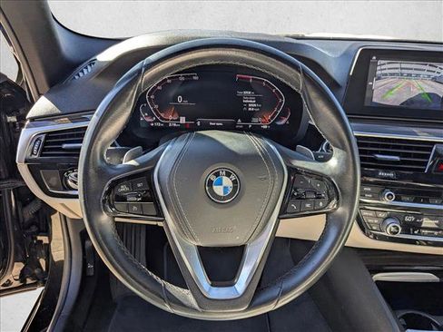 Used 2020 BMW 530i w/ Convenience Package image 10