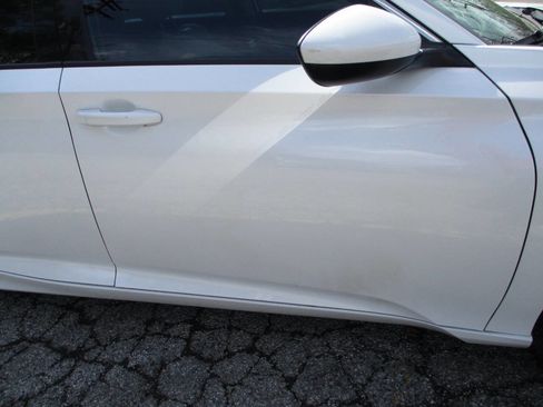 Used 2021 Honda Accord LX image 21