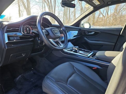 Used 2019 Audi Q8 Premium Plus w/ Premium Plus image 4