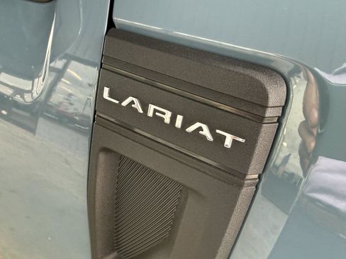 Used 2022 Ford Maverick Lariat w/ Lariat Luxury Package image 4