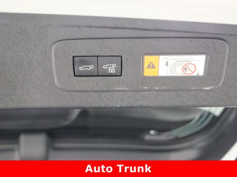 Used 2024 Toyota Land Cruiser image 38