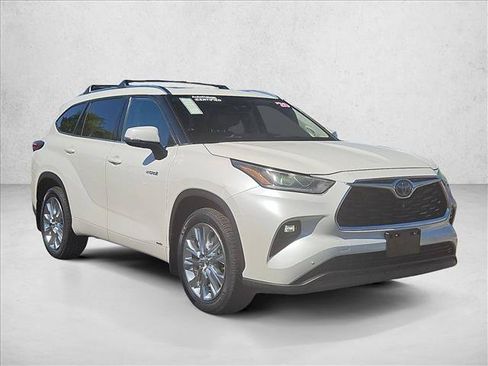 Used 2020 Toyota Highlander Limited AWD/4WD image 3