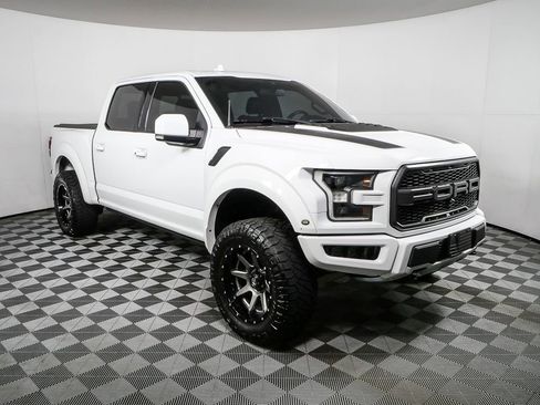 Used 2019 Ford F150 Raptor w/ Equipment Group 802A Luxury image 27