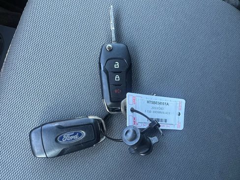 Used 2016 Ford F150 XLT image 30