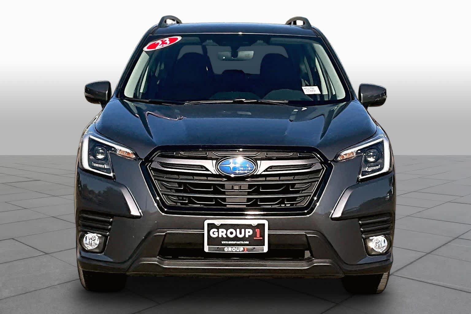 Used 2023 Subaru Forester Limited w/ Popular Package #2 AWD/4WD image 3