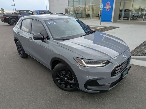 Used 2024 Honda HR-V Sport image 4