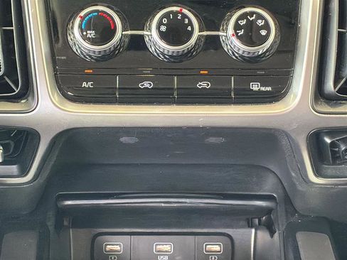 Used 2022 Kia Sorento LX FWD image 30