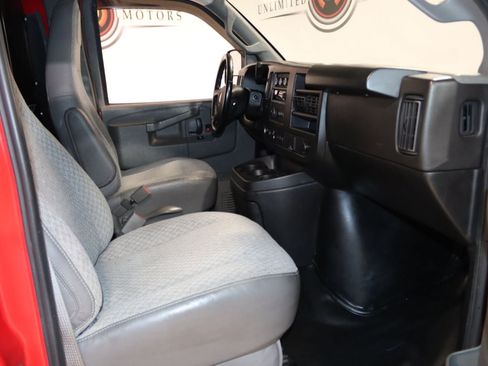 Used 2023 GMC Savana 3500 Extended w/ Driver Convenience Package RWD image 42