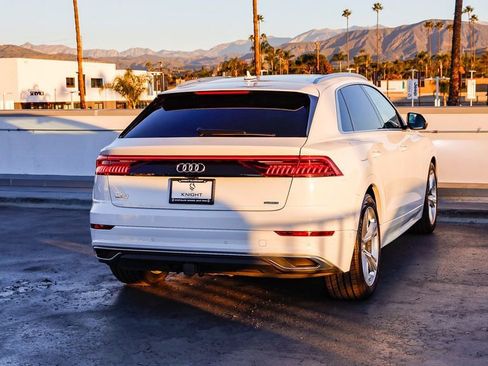 Used 2023 Audi Q8 Prestige w/ Prestige Package image 9