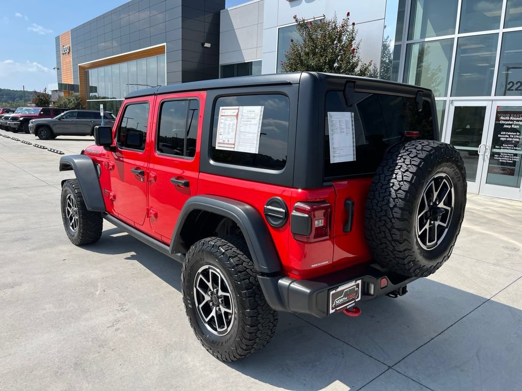Used 2025 Jeep Wrangler Unlimited Rubicon AWD/4WD image 18