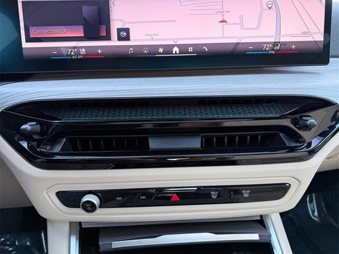 Certified 2025 BMW 330i xDrive Sedan w/ Premium Package image 28