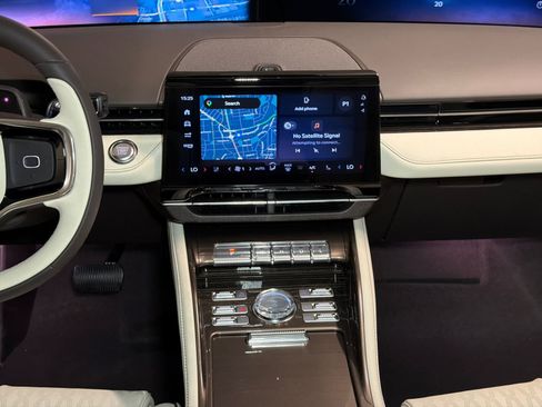 New 2026 Lincoln Nautilus Black Label AWD/4WD image 19