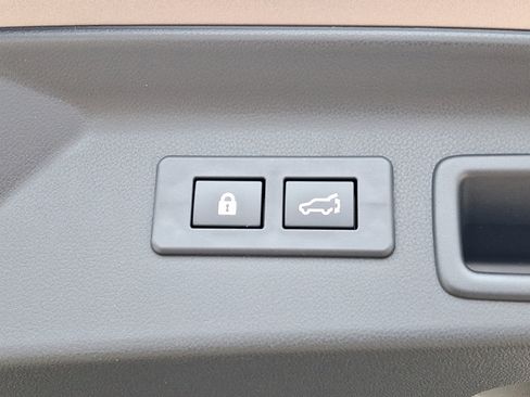 Used 2025 Subaru Forester Touring w/ Touring Package image 48