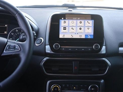 Used 2018 Ford EcoSport SE image 21